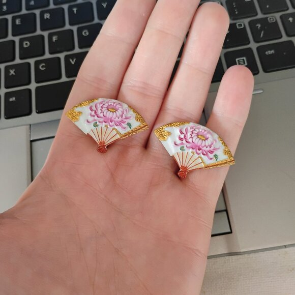 Vintage Fan screwback earrings - Picture 1 of 3